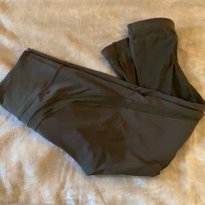 Olive Green Women’s Lululemon leggings (calf length) Size 6
